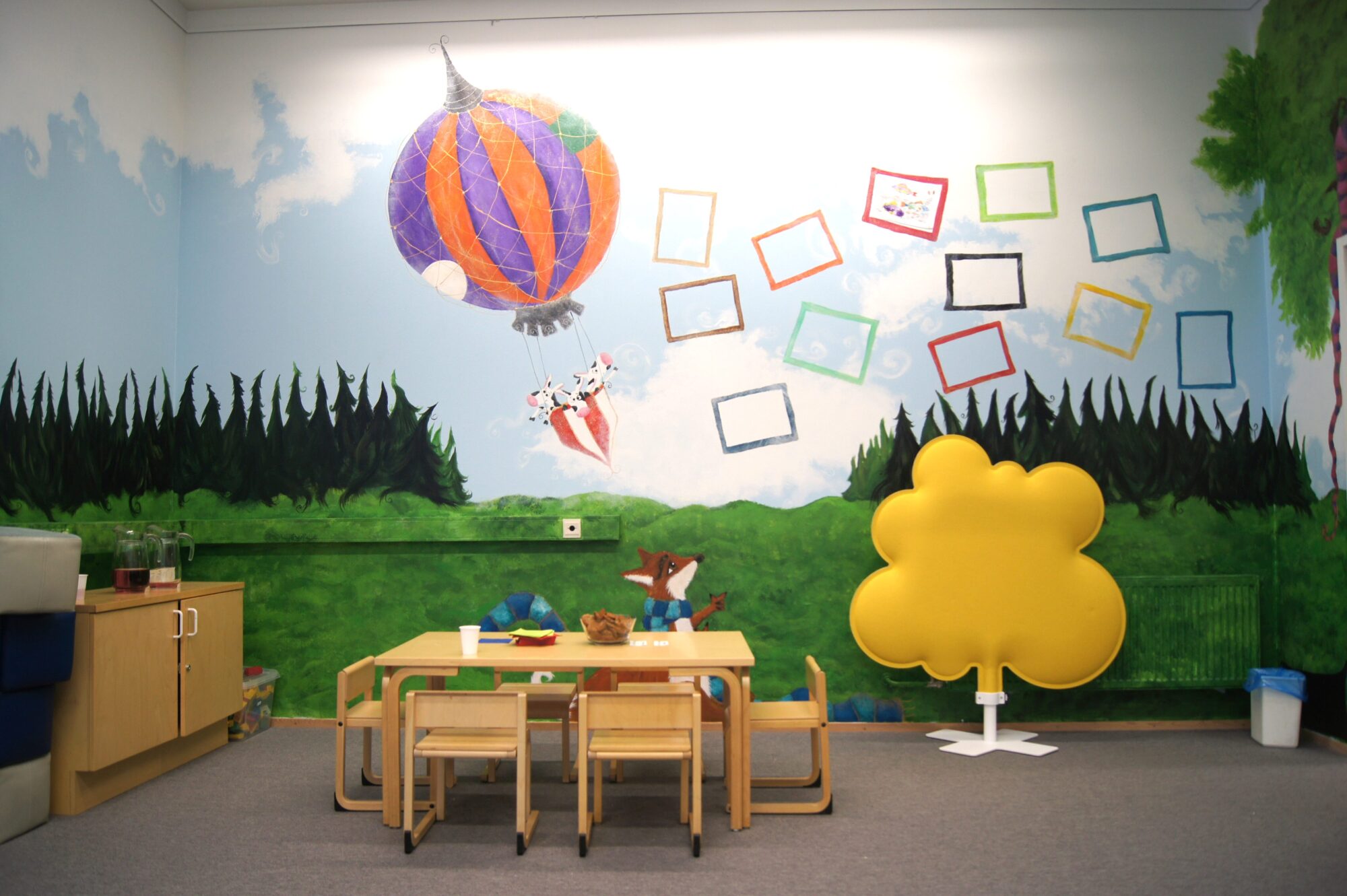 "Pomenia Satuhuone" – taidemaalattu kokonaisuus täynnä tarinaa ja taikaa - Image 30