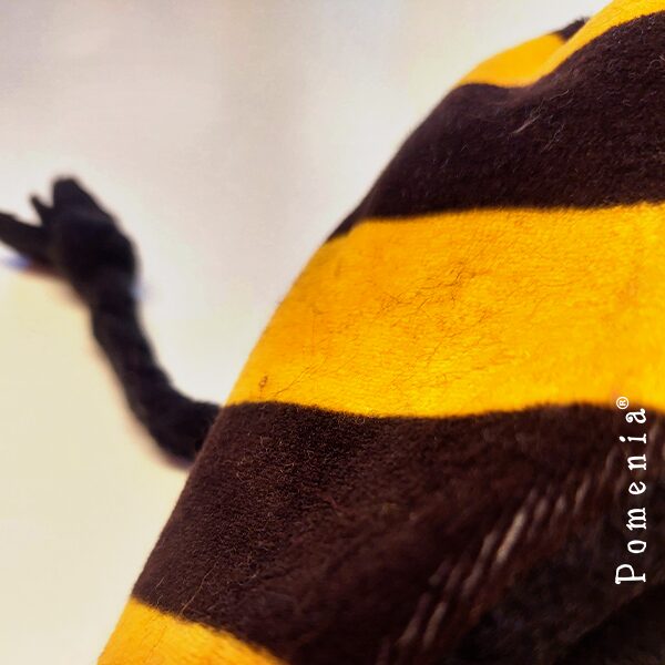 "Amppis Ampiainen", kypärähattu, joustosametti-fleece - Image 3